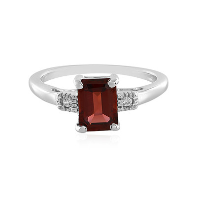 Mozambique Garnet Silver Ring