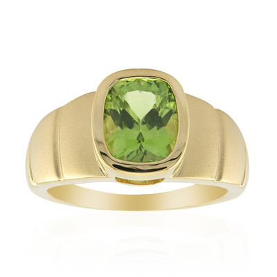 9K Wagogo Peridot Gold Ring