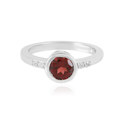 Mozambique Garnet Silver Ring