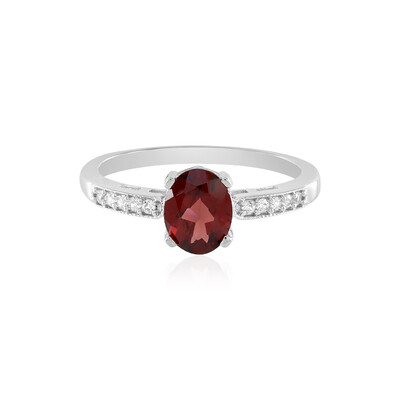 Mozambique Garnet Silver Ring