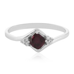 Tocantin Garnet Silver Ring