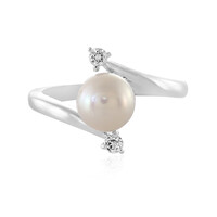 White Freshwater Pearl Silver Ring