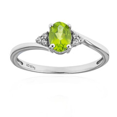 Arizona Peridot Silver Ring