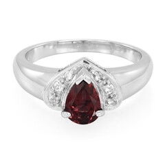 Lindi Garnet Silver Ring