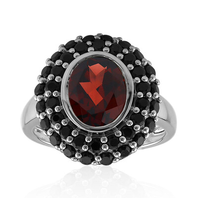 Mozambique Garnet Silver Ring