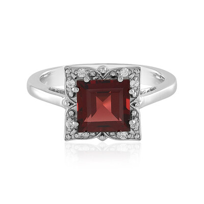 Mozambique Garnet Silver Ring