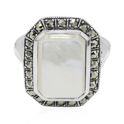 Mother of Pearl Silver Ring