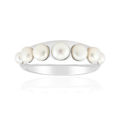 White Freshwater Pearl Silver Ring (Michelle Albala)