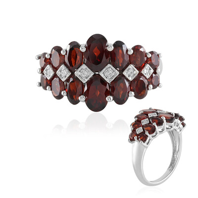 Mozambique Garnet Silver Ring