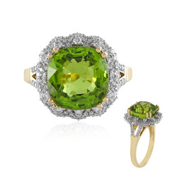 18K Burmese Peridot Gold Ring (AMAYANI)