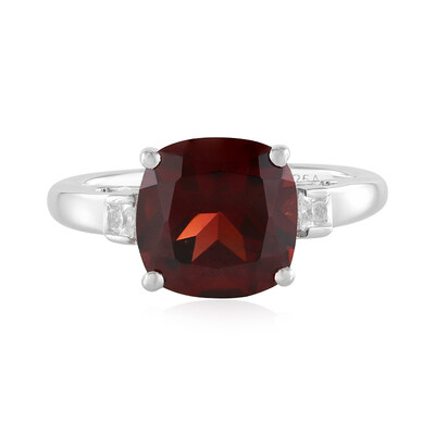 Mozambique Garnet Silver Ring