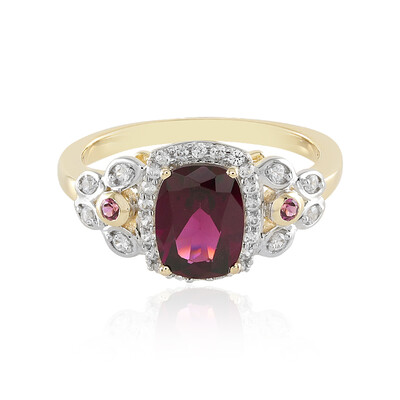 9K Magenta Garnet Gold Ring