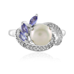 White Freshwater Pearl Silver Ring