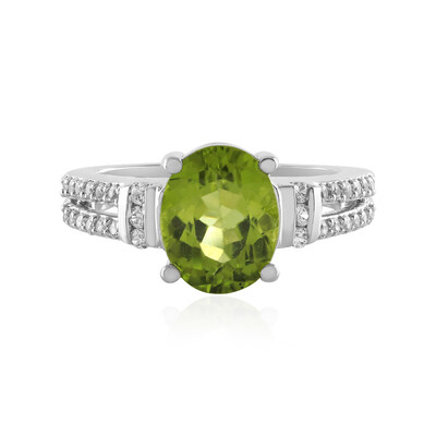 Peridot Silver Ring