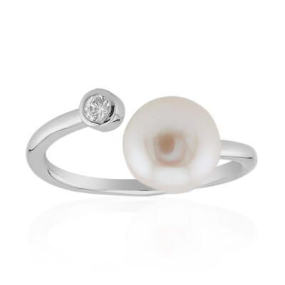 White Freshwater Pearl Silver Ring