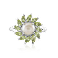 White Freshwater Pearl Silver Ring