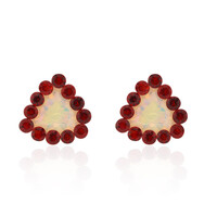 Welo opals and rubies 3.131 ct