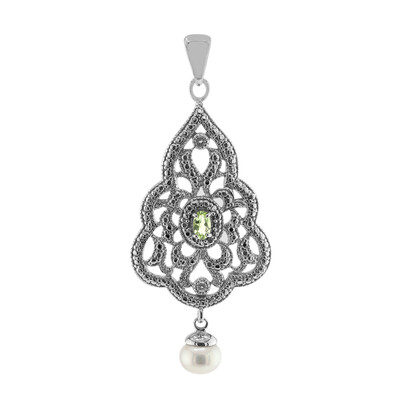 White Freshwater Pearl Silver Pendant