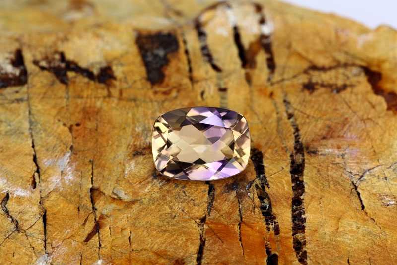 Ametrine | Gemstones from A-Z at Juwelo