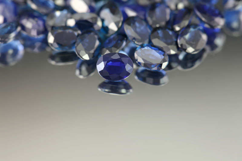 Sapphire  Gemstones from A-Z at Juwelo